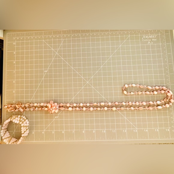 Vintage Crystal Pink Necklace - Picture 12 of 16